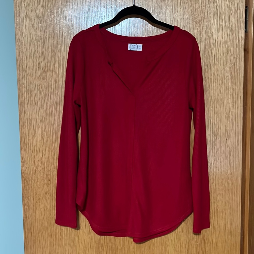 Women’s Maurices, v-neck, long sleeved top, red, size medium